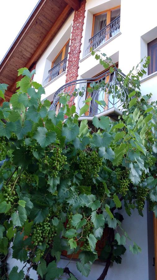 Relais Profumo Di Vino Bed & Breakfast Borgomanero Eksteriør bilde