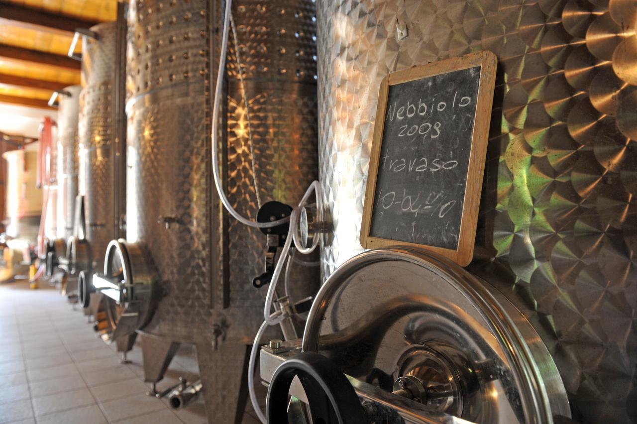 Relais Profumo Di Vino Bed & Breakfast Borgomanero Eksteriør bilde